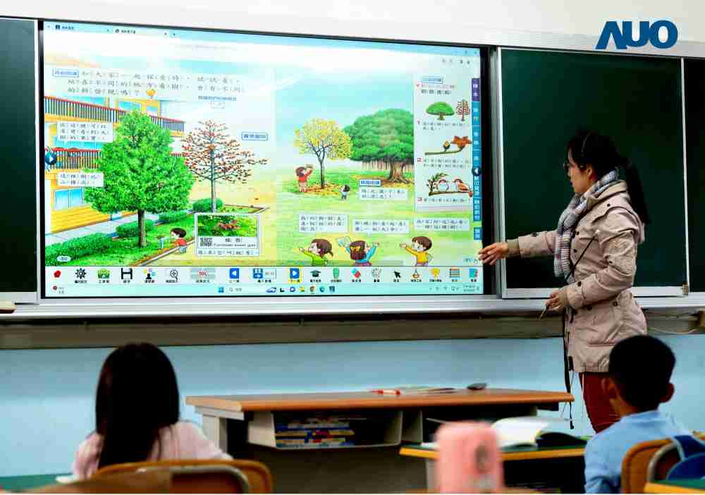 PA直营与达擎共同开发的〝远程设备管理系统〞，，透过流畅的多功能安装模式、、直觉设计的整合操作接口，，可同时管理多部设备，，，改善学校的设备管理痛点